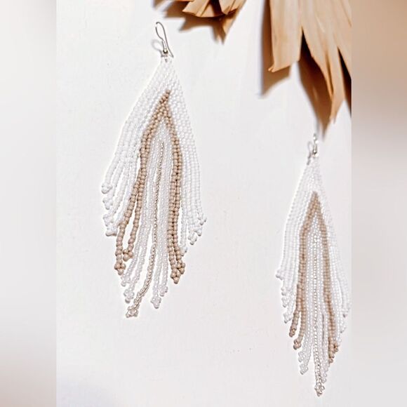 #897 Beaded tassel drop earrings in neutral colors - Picture 2 of 5